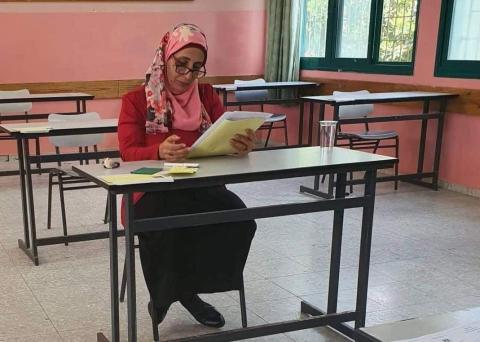 الحاجة أحلام سليمان من جنوب نابلس تنجح في إمتحان الثانوية لعامة للدورة الثانية.jpg