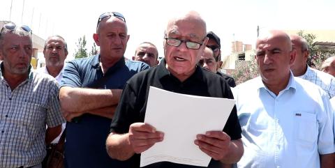 خلال وقفة مصانعه الاحتجاجية على مدخل بلدة بيت فجار.jpg