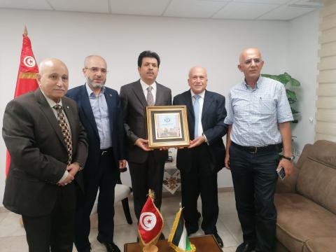 اجتماع يبحث توطيد العلاقات بين فلسطين وتونس لتأسيس مجلس اعمال مشترك