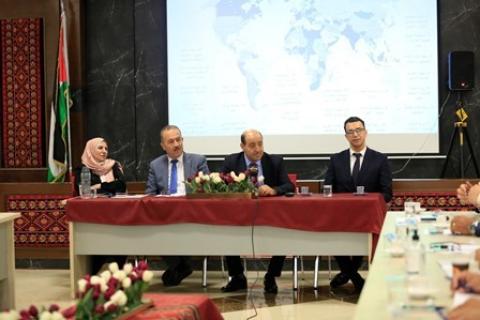المدرسة الوطنية الفلسطينية للإدارة تعقد دورة متقدمة في العلاقات العامة لوكلاء الوزارات