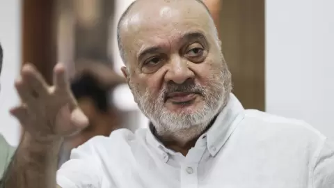 ناصر القدوة خلال مقابلة معه في غزة بتاريخ 24 أيلول/سبتمبر 2022 محمود الهمص ا ف ب