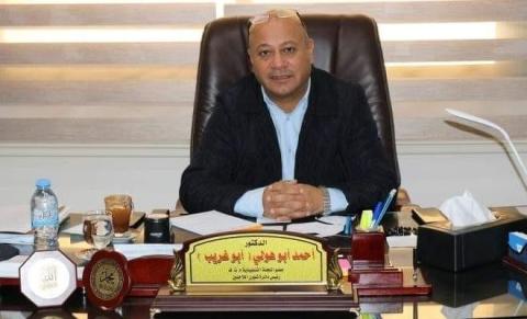 د. احمد أبو هولي.jpg