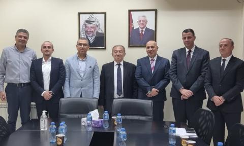 لجنة الانتخابات المركزية لإدارة انتخابات الغرف التجارية الفلسطينية تباشر اعمالها.jpg