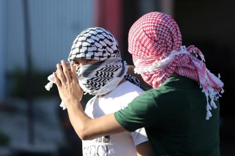 مواجهات بين الشبان الفلسطينيين وقوات الاحتلال الإسرائيلي في مناطق الضفة الغربية نصرة لمدينة جنين