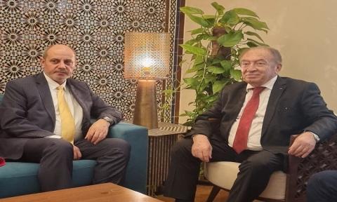 وزير الاقتصاد الوطني خالد العسيلي ونظيره الاردني وزير الصناعة والتجارة والتموين الاردني يوسف الشمالي.jpg