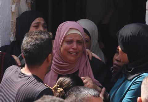 تشييع جثمان الشهيد يونس التايه (21 عاما) لمثواه الاخير في مخيم الفارعة 4.jpg