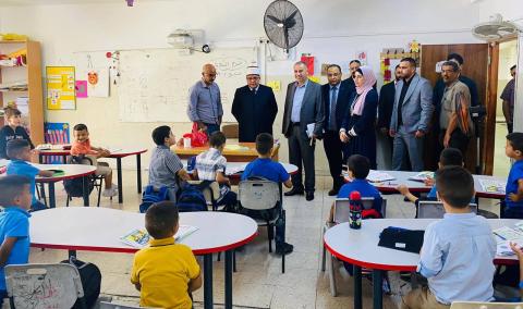 البكري يتفقد  دار الأيتام الإسلامية الصناعية ومؤسسة إحياء التراث  " ميثاق "  في العيزرية