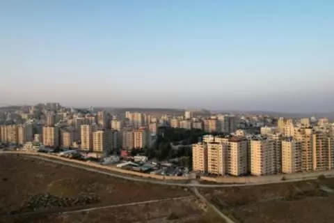 لقطة من الجو لمنطقة كفر عقب بين رام الله والقدس الشرقية في الضفة الغربية المحتلة في 29 آب/أغسطس 2022 afp