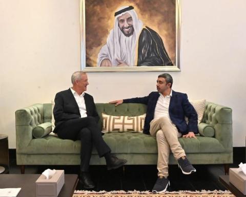 غانتس يلتقي وزير خارجية الإمارات.jpg