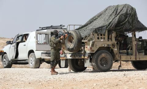 قوات الاحتلال الاسرائيلي يقمع مسيرة مناهضة للاستيطان بمسافر يطا جنوب الخليل.jpg