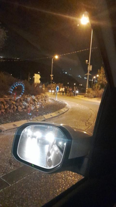 تجمع للمستوطنون على حاجز حوارة جنوب نابلس..jpg