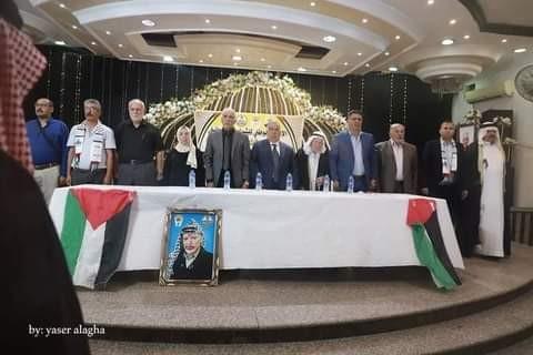مخاتير ووجهاء ورجال الإصلاح في محافظة خانيونس يدعمون الرئيس محمود عباس 8.jpg