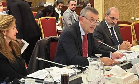 المفوض العام للأونروا السيد فيليب لازاريني خلال الكلمة الإفتتاحية امام اللجنة الاستشارية.jpeg