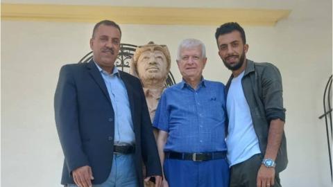 غنيم وسفير فلسطين في كوبا.jpg