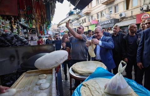 رئيس الوزراء محمد اشتية، خلال جولته في مدينة نابلس برفقة 30 سفيرا وقنصلا من دول العالم