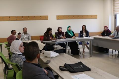 منسقة برنامج التعليم المستمر في جامعة دار الكلمة روز كندو تشارك في فعاليات المنتدى الفلسطيني للتدريب 2022.JPG