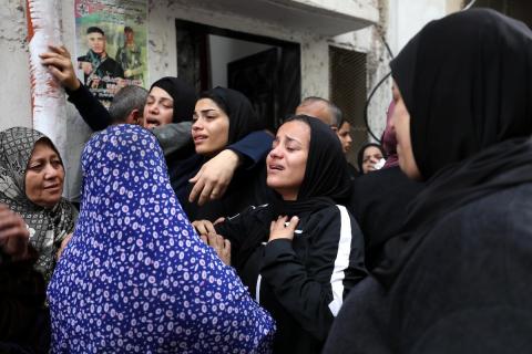 تشييع جثمان الشهيد مهدي حشاش (15 عاما) لمثواه الاخير في مخيم بلاطة قرب نابلس.jpg