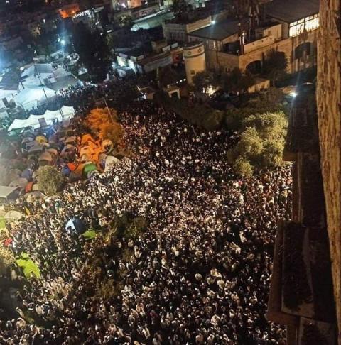 آلاف المستوطنين يحتشدون في محيط المسجد الإبراهيمي في الخليل. 2.jpg