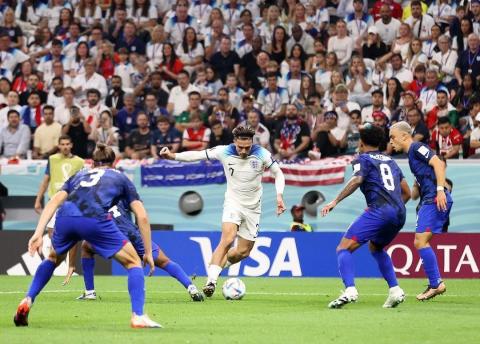 التعادل السلبي يحسم مواجهة المنتخب الإنجليزي ونظيره الأمريكي.jpg