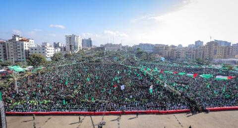 بالصور حماس تحيي ذكرى انطلاقتها الـ 35 بمهرجان حاشد في غزة