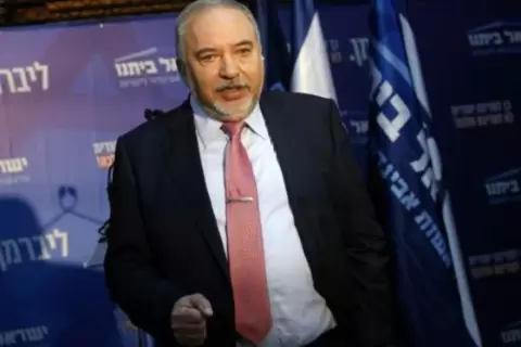 افيغدور ليبرمان قبل اجتماع مع حزبه قرب القدس في 22 ايلول/سبتمبر 2019 afp