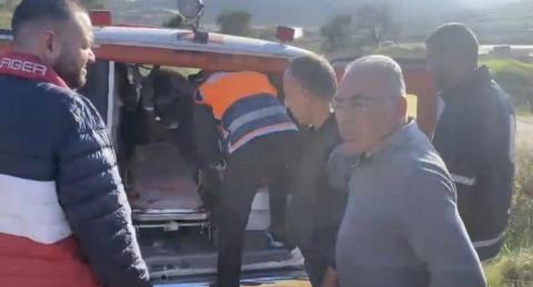 الاحتلال يسلم جثماني الشهيدين شرايعة وعنبر.jpg