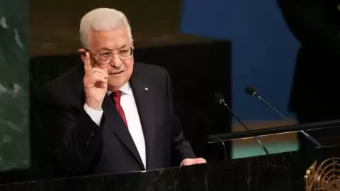 الرئيس الفلسطيني محمود عباس.webp