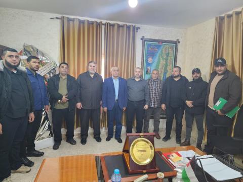 حركة المقاومة الشعبية تزور الجبهة الشعبية بغزة للتهنئة بالانطلاقة الـ 55