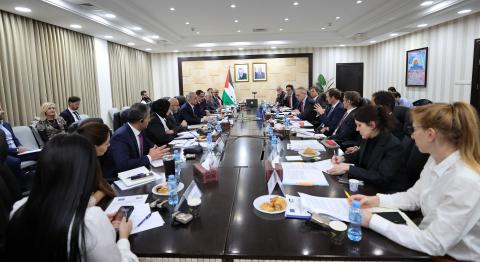اشتية يفتتح أعمال اللجنة الأوروبية الفلسطينية المشتركة