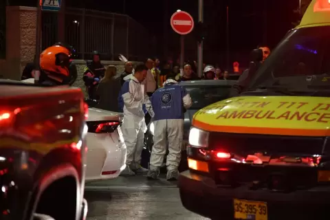 وزير خارجية بريطانيا يدين الهجوم على معبد يهودي بالقدس