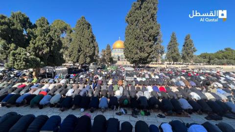 صلاة الجمعة في رحاب المسجد الأقصى المبارك 55.jpg