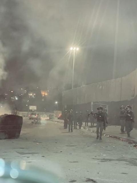 قوات الاحتلال تقتحم مخيم شعفاط شمالي القدس.jpg