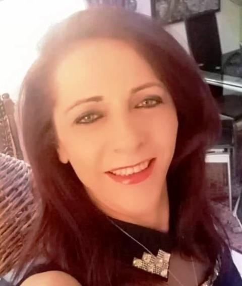 الفنانة نهلة آسيا