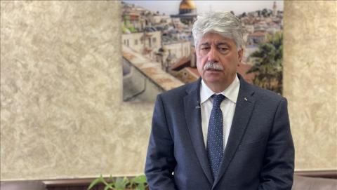 أحمد المجدلاني عضو اللجنة التنفيذية لمنظمة التحرير، وزير التنمية الاجتماعية.jpg