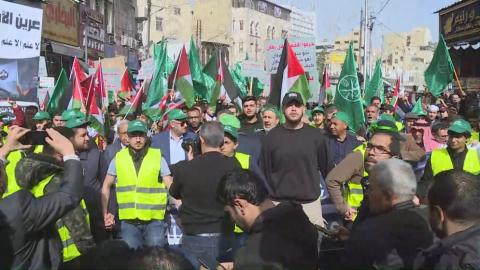 مسيرة من أمام المسجد الحسيني في وسط البلد لنصرة الأقصى وفلسطين. (المملكة).jpeg