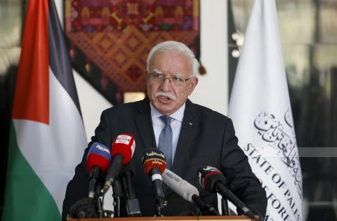 مؤتمر صحفي لوزير الخارجية رياض المالكي عقب الاجتماع الموسع مع السفراء والقناصل العاملين في فلسطين.jpg