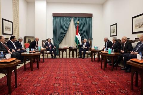 أبومازن يستقبل رئيس وأعضاء المحكمة الدستورية التركية.jfif