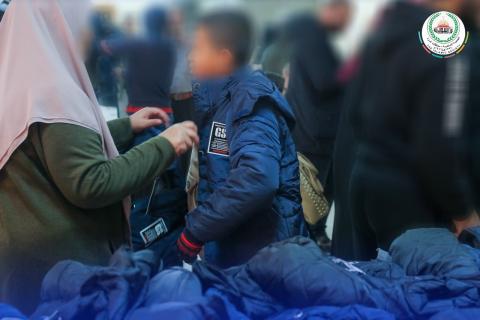 الجمعية الإسلامية بغزة تطلق حملة شتاء دافئ 2.jpg