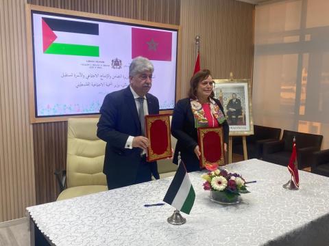 مجدلاني يوقع اتفاقية تعاون ثنائية مع وزيرة التضامن والادماج الاجتماعي المغربية عواطف الحيار