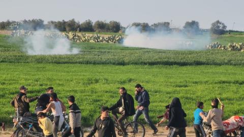 اصابات بالرصاص المطاطي والاختناق على حدود قطاع غزة