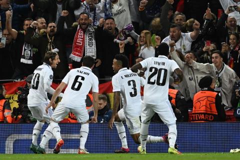 فرحة مدريدية بالفوز على ليفربول الإنجليزي (تصوير- أ ف ب).jpg