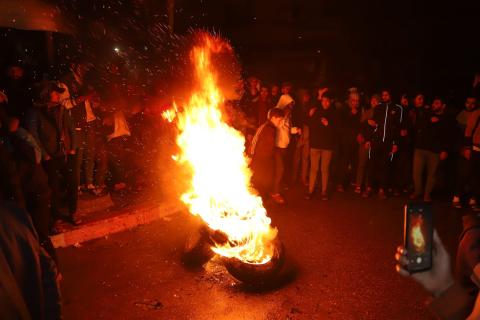 صور من احتجاجات أهالي بيت لاهيا على اقتطاع أراضي من المدينة لصالح بلديات أخرى.. تصوير (موسى سالم).jpg