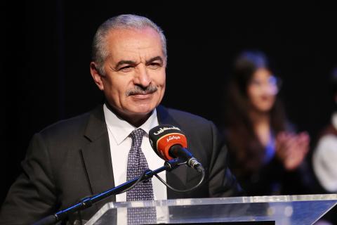 رئيس الوزراء محمد اشتية.jpg