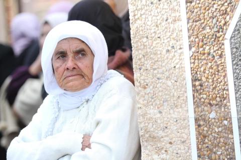مواطنون يشيعون جثمان الشهيد عبدالله قلالوة ( 26 عام ) في قرية الجديدة جنوب جنين والذي استشهد برصاص الاحتلال على حاجز حوارة ليلة امس: تصوير - عدي دعيبس