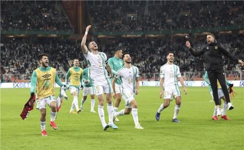 السنغال تتجاوز الجزائر بركلات الترجيح