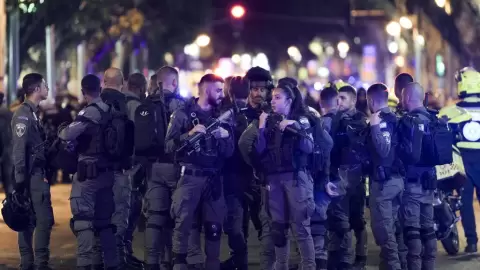 الشرطة الإسرائيلية: اعتقال شخصين نقلا "الخواجا" إلى تل أبيب