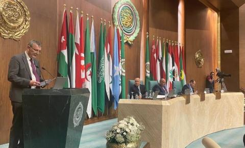 المفوض العام للأونروا فيليب لازاريني يتحدث في جامعة الدول العربية بالقاهرة. الحقوق محفوظة للأونروا، 2023.jpg