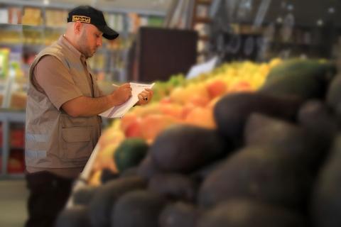 مباحث التموين في غزة: حالة الأسواق مستقرة وأوقفنا 11 تاجرًا مخالفًا