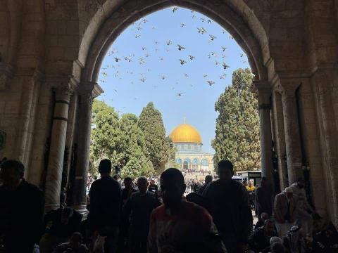 صلاة الجمعة الأولى من شهر رمضان في المسجد الأقصى