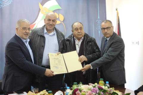 الأوقاف : إعادة تشكيل لجنة زكاة نابلس المركزية
